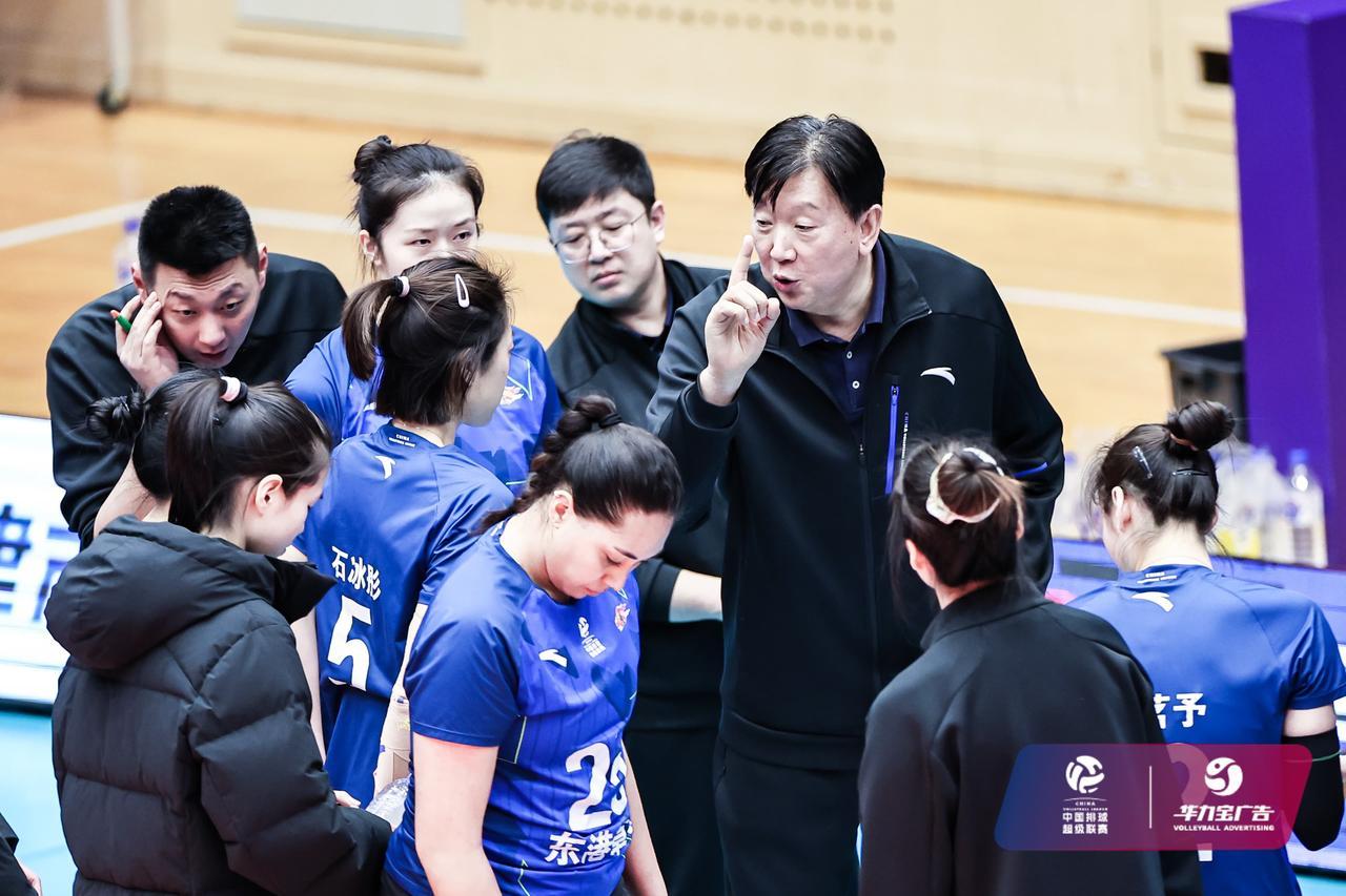 【升降赛第一场辽宁1:3浙江】中国女排超级联赛赛中升降赛首回合辽宁女排主场1