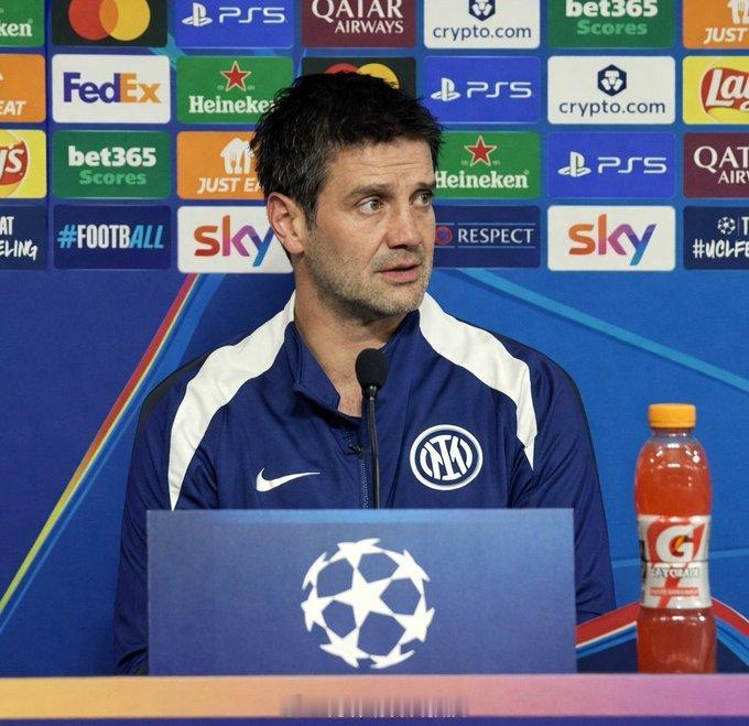 国米主帅齐沃：我们在定位球和角球防守时不会采用人盯人的方式，我们知道阿森纳在定位