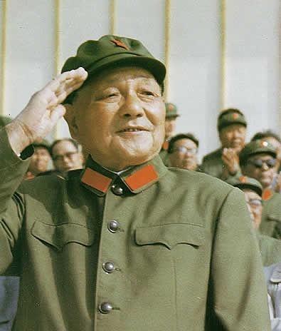 中央军委主席为何不授予军衔？众所周知，我国的最高军衔是上将衔，而被授上将军衔的
