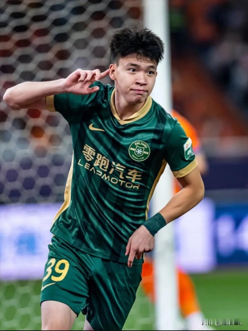中超水平虽然不高，但也不是随随便便就能踢好的，中国男足未来三大杀手数据对比，邝兆