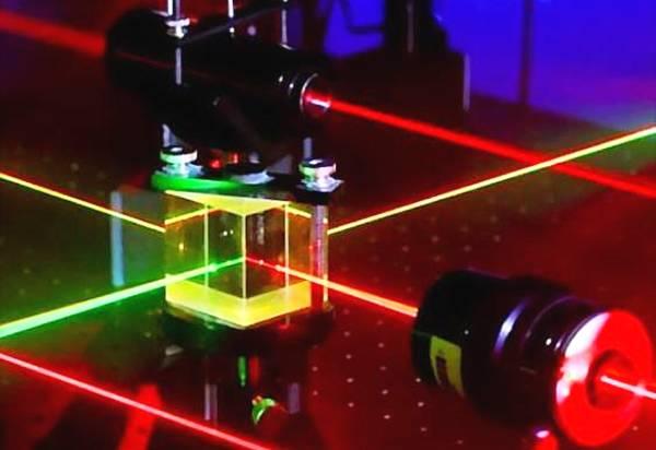 潘建伟：我国量子计算机进入全球第一方阵！我国竟在量子计算机领域实现弯道超车了