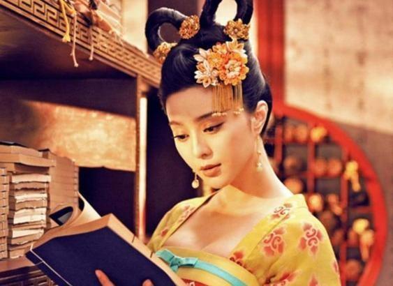 武则天选男宠条件一向苛刻，1986年一女子模仿她称帝后，先后册封四名少年为妃1
