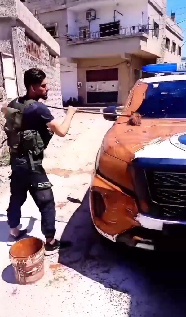 一帖子批评叙利亚总安全部队在2025年袭击阿拉维派和德鲁兹派社区期间，涉嫌用