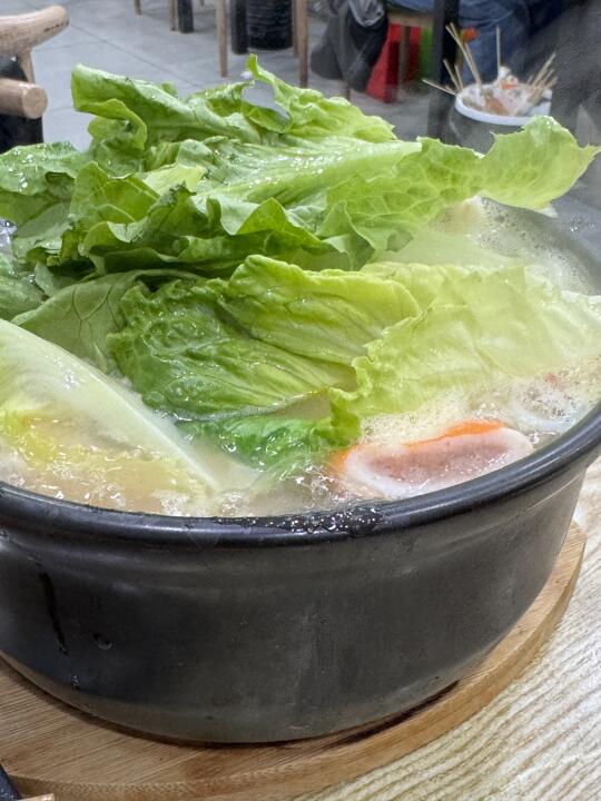 今天的快乐是热气腾腾的砂锅