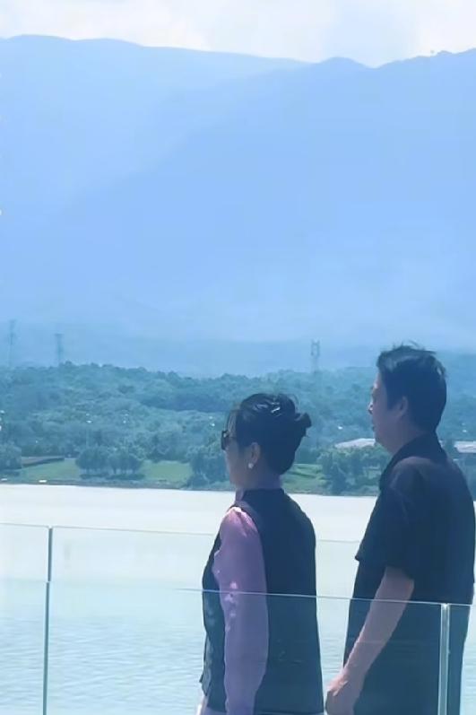 京北高个子叔叔给柴桑大姐回复了柴桑大姐直播给大家分享回复内容，说经过审查，看