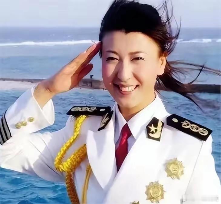 昨晚饭局，一位老记者赛后摇头说：闫学晶这事儿，查税可能比举报的还狠。我刚知道，她