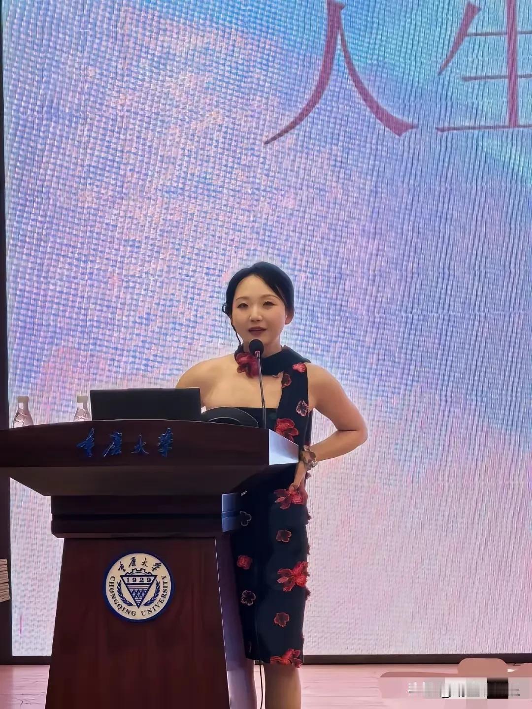 我猜到了辣目洋子（李嘉琦）舞蹈细胞了得，运动天赋也很好，但万万没猜到她居然还学历