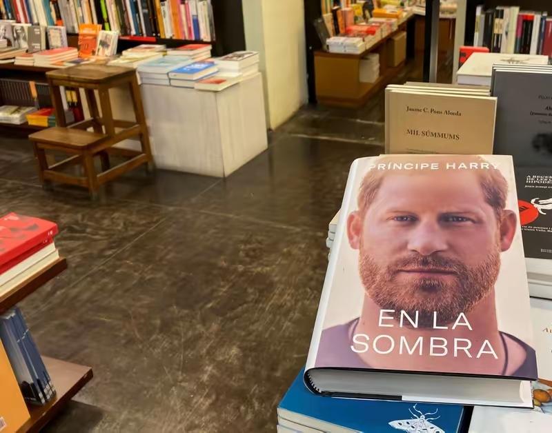 这本书，哈里王子还会出续集吗？不好说，毕竟对哈里而言，这是一个话题，也是他挑衅