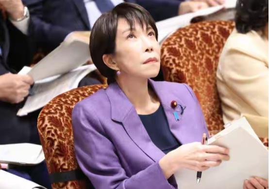 “你们（中国）的禁令，我们完全不能接受”。 “你们的禁令我们完全不能接受！”