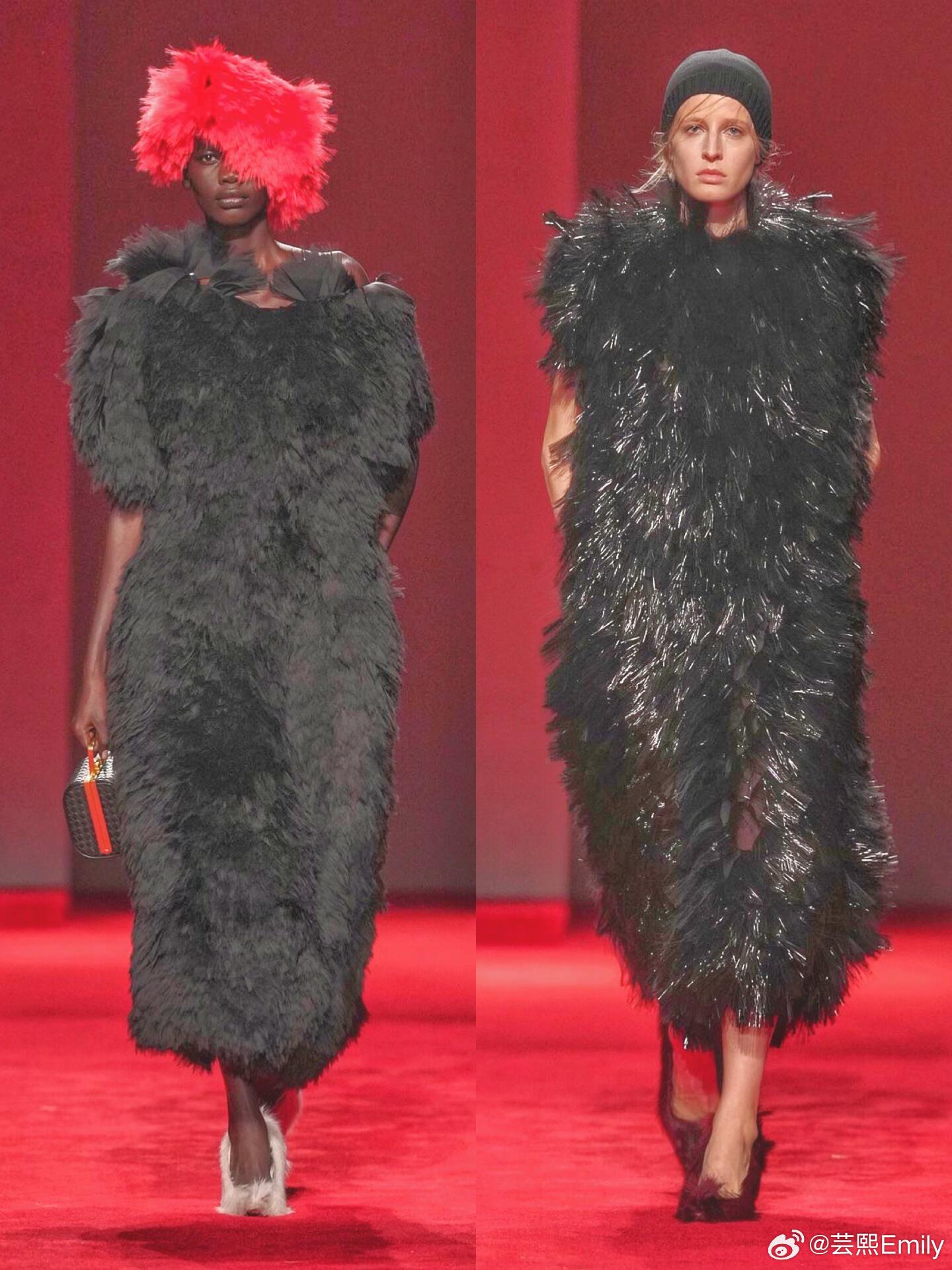 BottegaVeneta2026秋冬时装周LouiseTrotter执