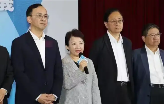 国民党沦落到今天这个悲催的地步，可以说是咎由自取。如今的国民党竟被逼至民进党