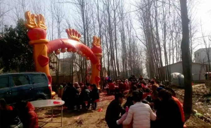 河南邓州，男子将14岁女孩骗至家中发生关系，女孩父母发现后报警，男子父母托人说情