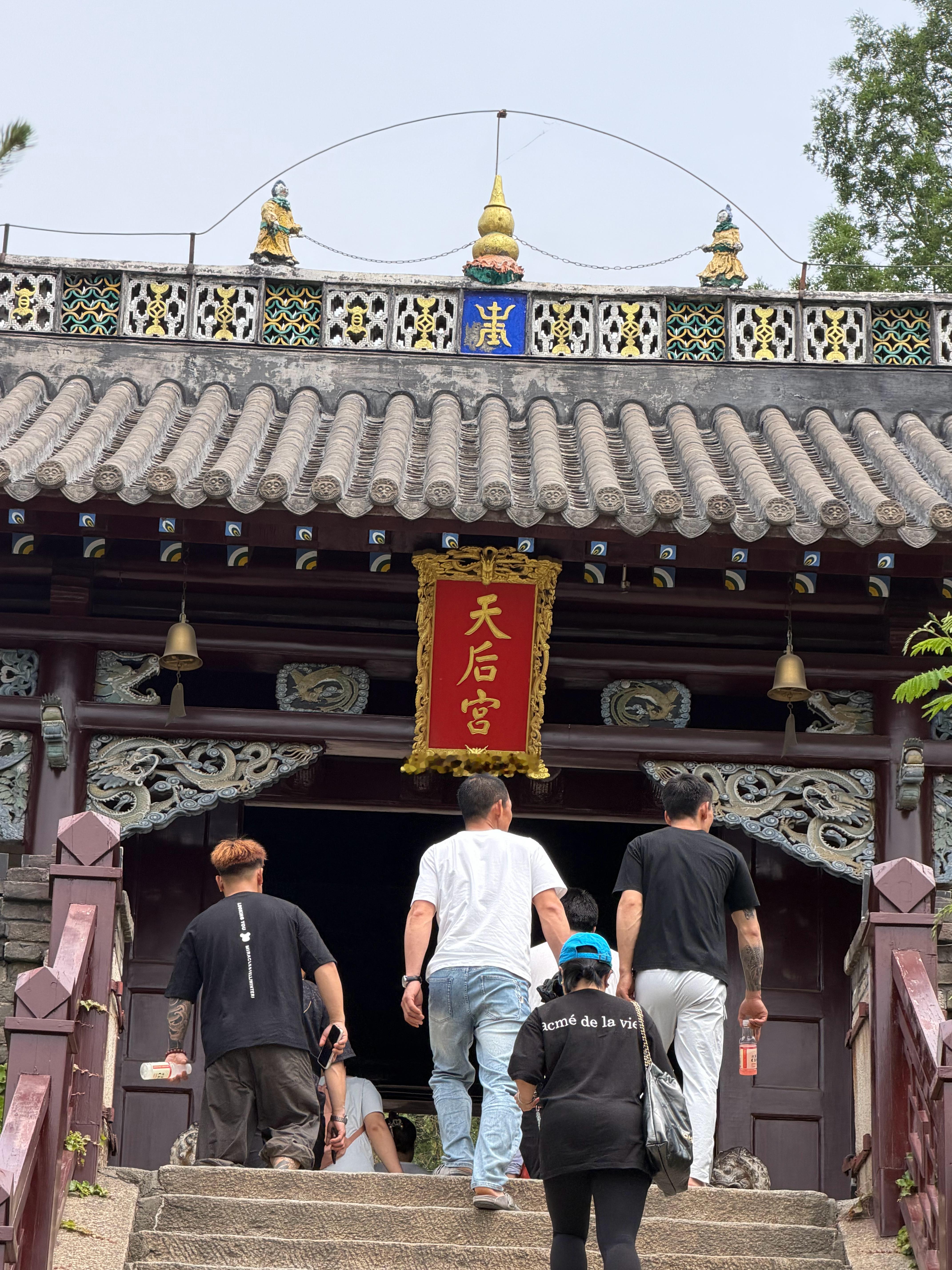 立秋到了，城市里的暑气却一点没客气，出门五分钟还是满头汗。学生党暑假余额不多了，