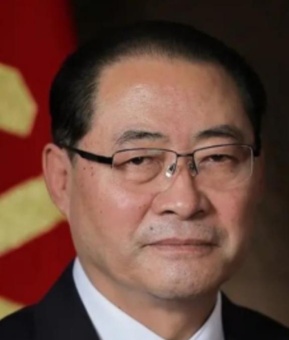 朝鲜出大事了，总理朴泰成刚落地中国寻求合作，金正恩就在平壤通报了一起军队特大犯罪