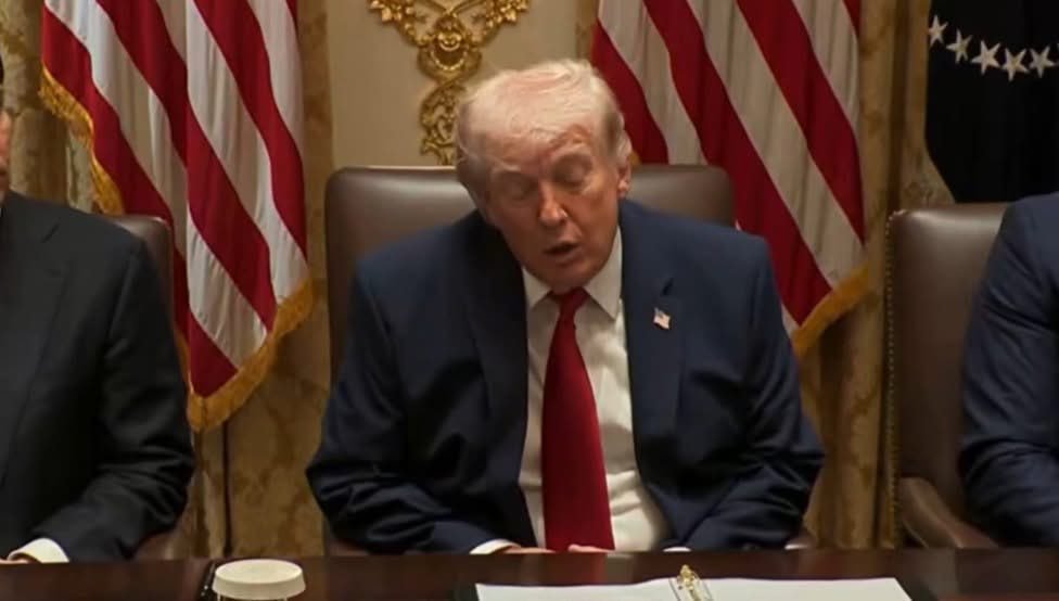 以下是特朗普今天在内阁会议上说的所有令人匪夷所思的话：关于认知测试："我考得非常