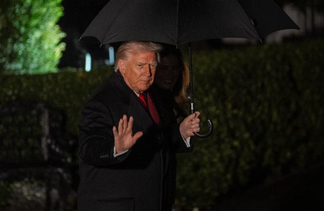 特朗普最近的一番话直接把美国中期选举的悬念摆到了台面上，之前还天天夸口自己搞出“