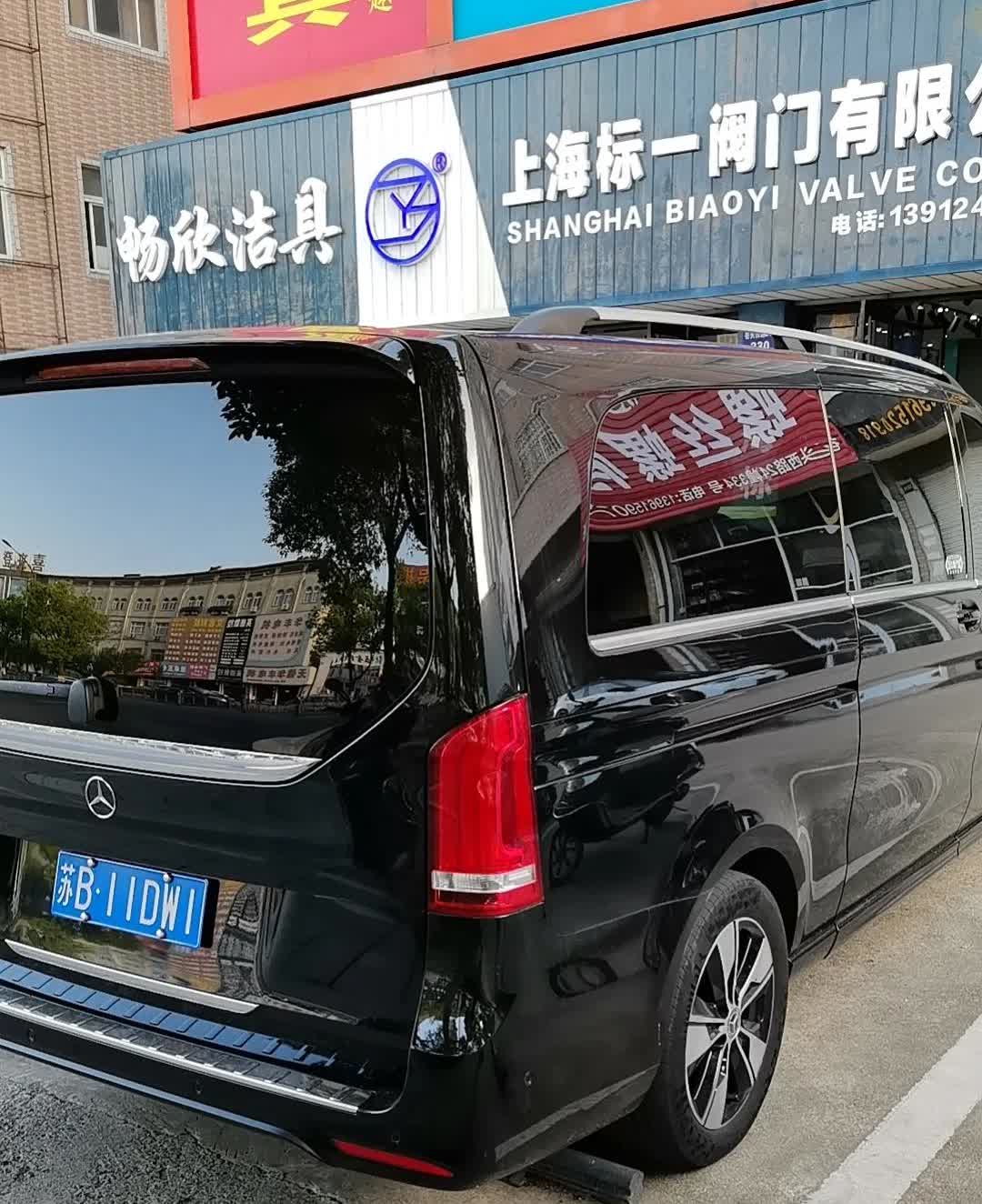 我又想买燃油车了，决定还是再买奔驰车，为此我在市场上观察了好久，看中三款车分别是