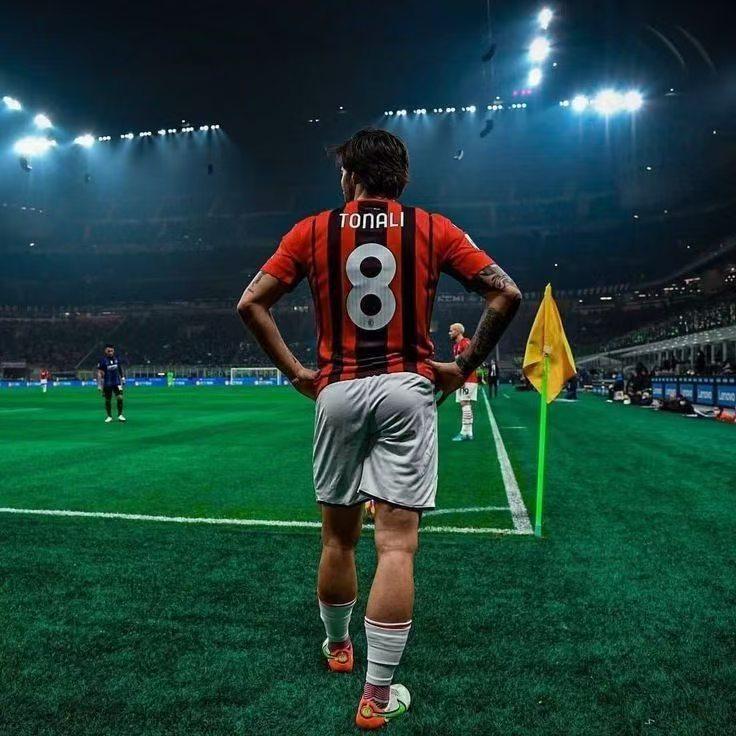 意大利的新救世主，托纳利！意大利2比0战胜北北爱尔兰，离晋级世界杯只有一步之遥