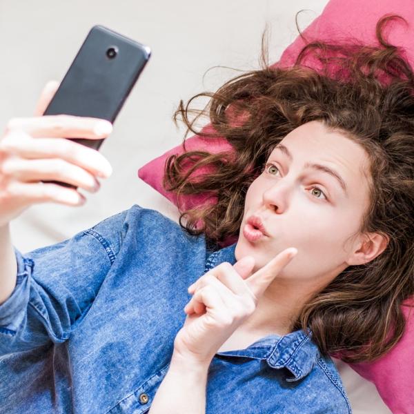  睡觉手机放床头，你可能正在“慢性自杀”？ 你有没有这