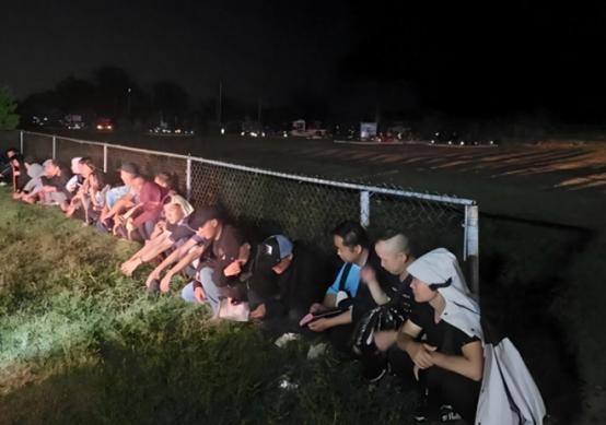 美国打算遣返3.6万中国籍非法移民，中国为何拒绝接收？首先，这些中国籍的非法移民