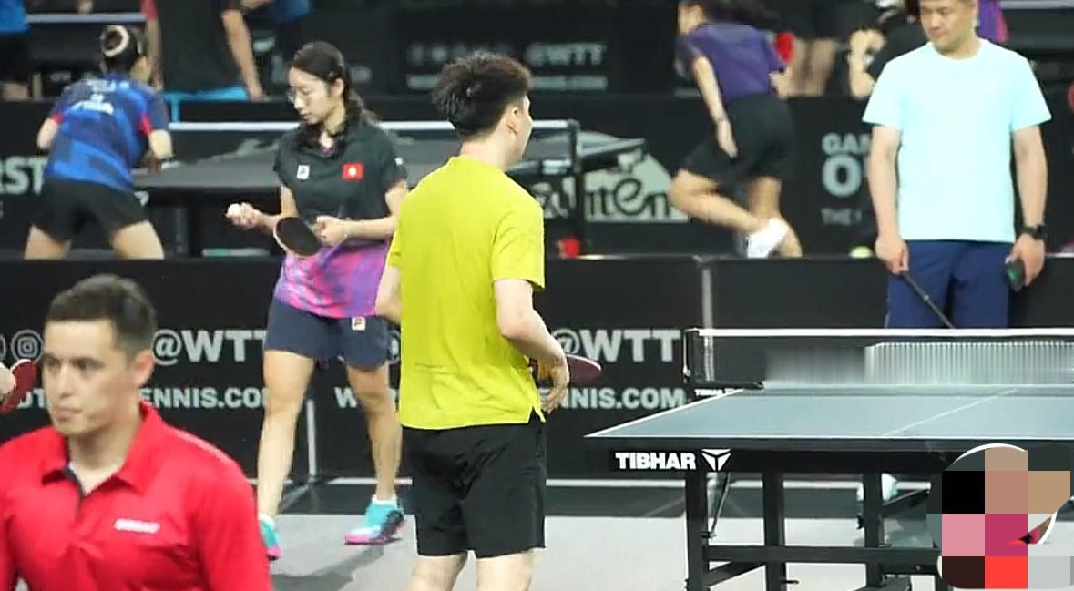 方博与国乒队一起在WTT训练场训练！6月9日WTT萨格勒布常规挑战赛资格赛已