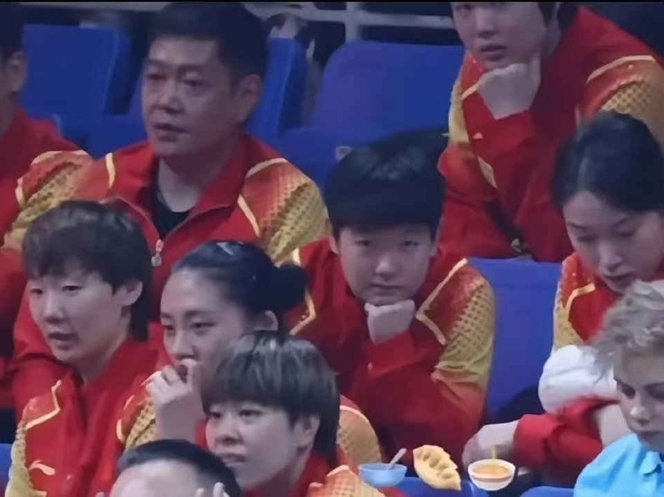 目前与孙颖莎不相上下的5位选手：1.蒯曼；2.金琴英；3.张本美和；4.陈熠；5