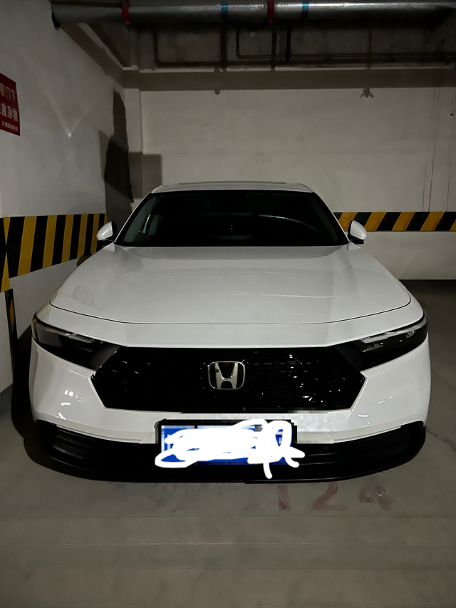 十一代雅阁说多了都是泪，简短分享一下我购车后的经历；缺点把优点掩盖的严严实实。