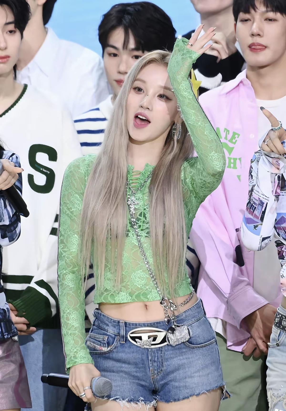 宋雨琦的舞台永远充满能量💪每一个动作都精准踩在心上，这就是我们爱的宋雨琦💚