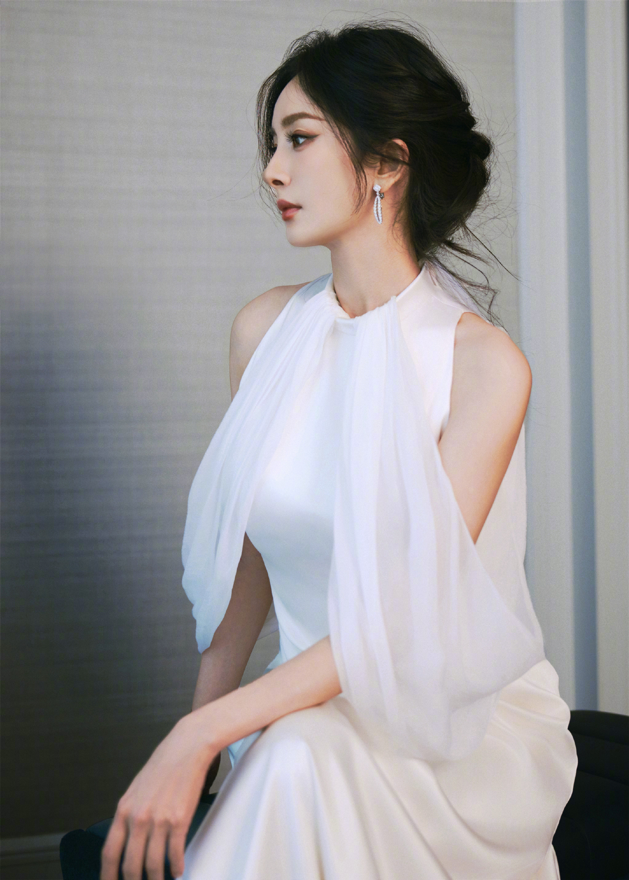 杨幂是戴萧邦的夕瑶神女谢谢。