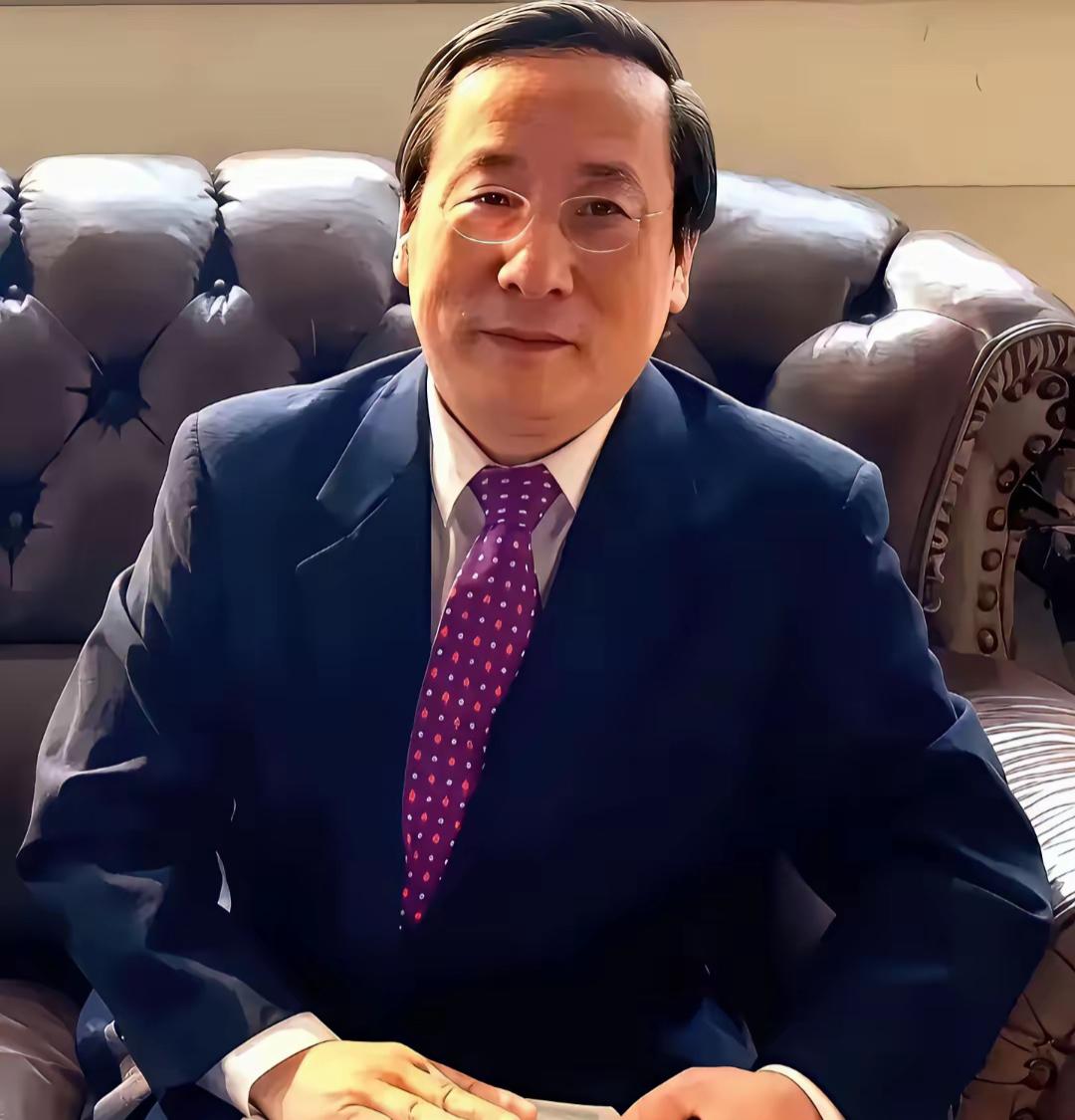 高志凯刚把甲午海战的旧账翻了出来，一句话捅破了窗户纸。咱们老百姓过去看甲午海