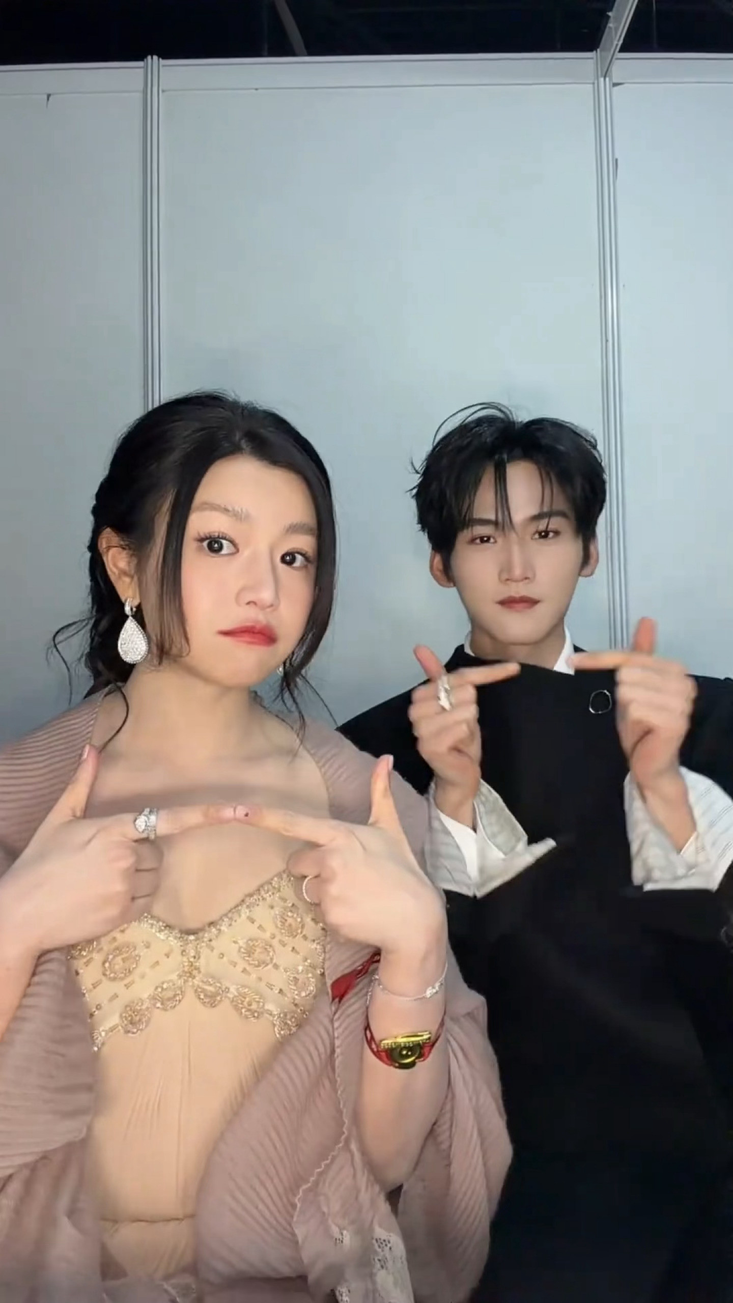 小蝴蝶迎来了它的售后期……🦋共创bgm：曾经的心掏空给你🤲🏻陈妍希周柯宇小