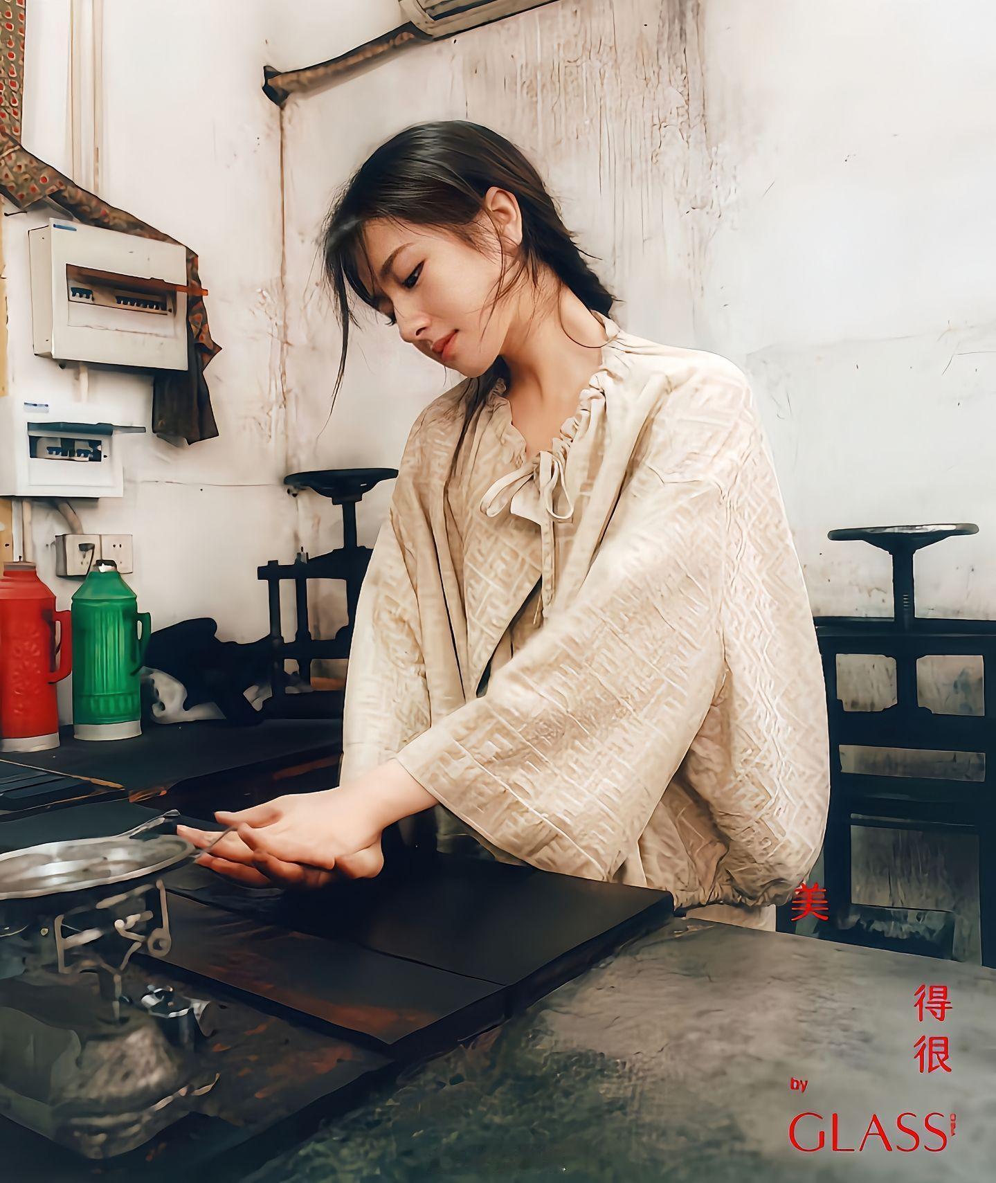 李兰迪不愧是地母系美女，身上有种母性和神性李兰迪｜​​​