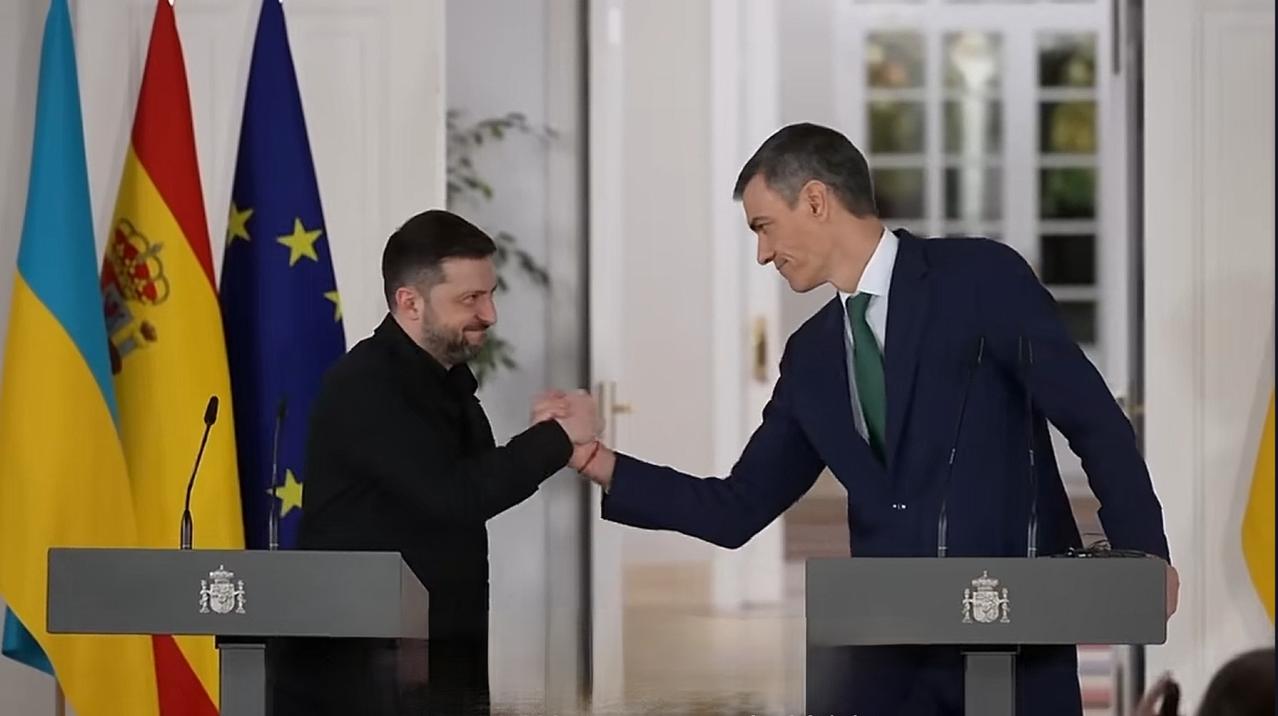 遛达一圈，腰鼓包满，支撑战斗下去的金钱物资又绰绰有余了。西班牙是欧洲里援乌积极