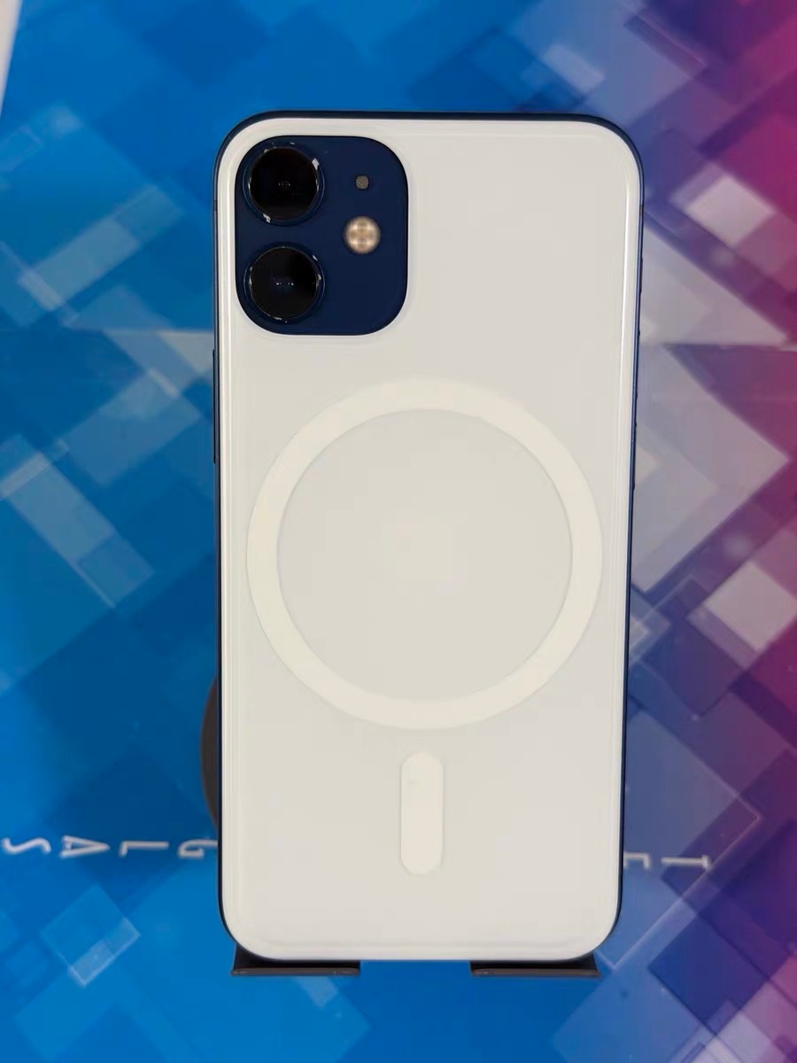 看到开头惊了一下12mini平嵌磁贴搞这么久，主要是摄像头区域印刷工艺花了点时