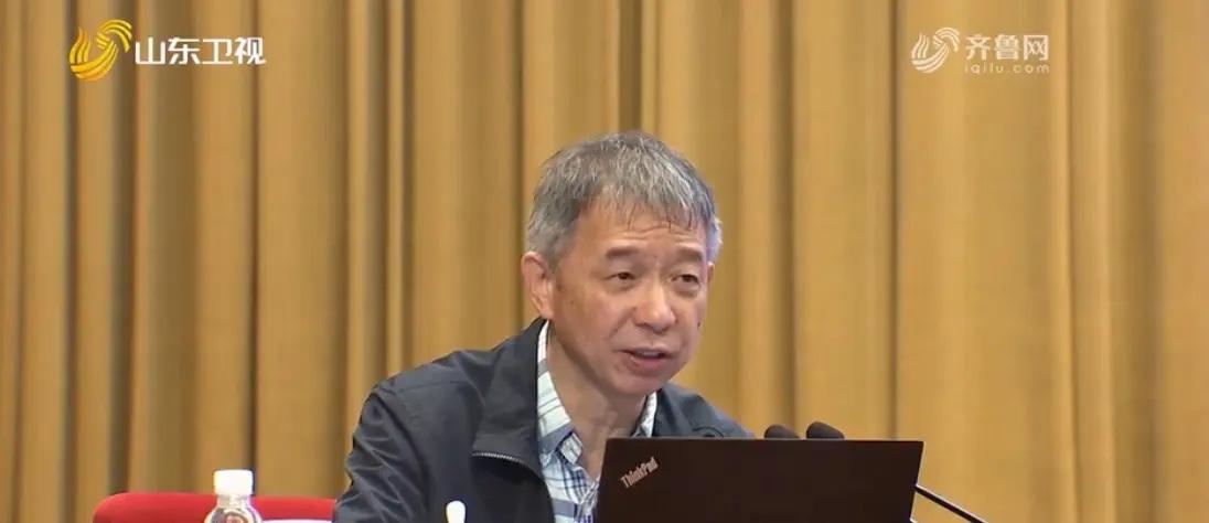 10月17日，中国工程院院士、之江实验室主任、阿里云创始人王坚受邀在山东，围绕人