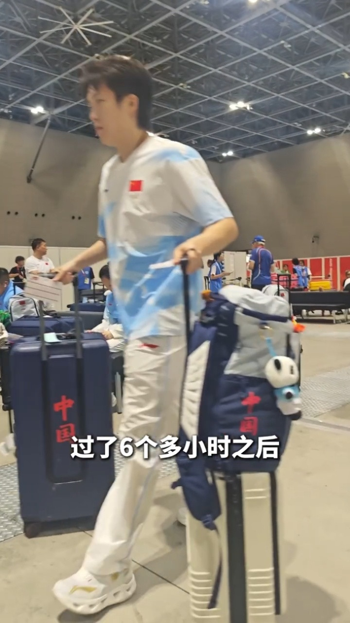楚钦辛苦了好好休息[抱抱]​​​