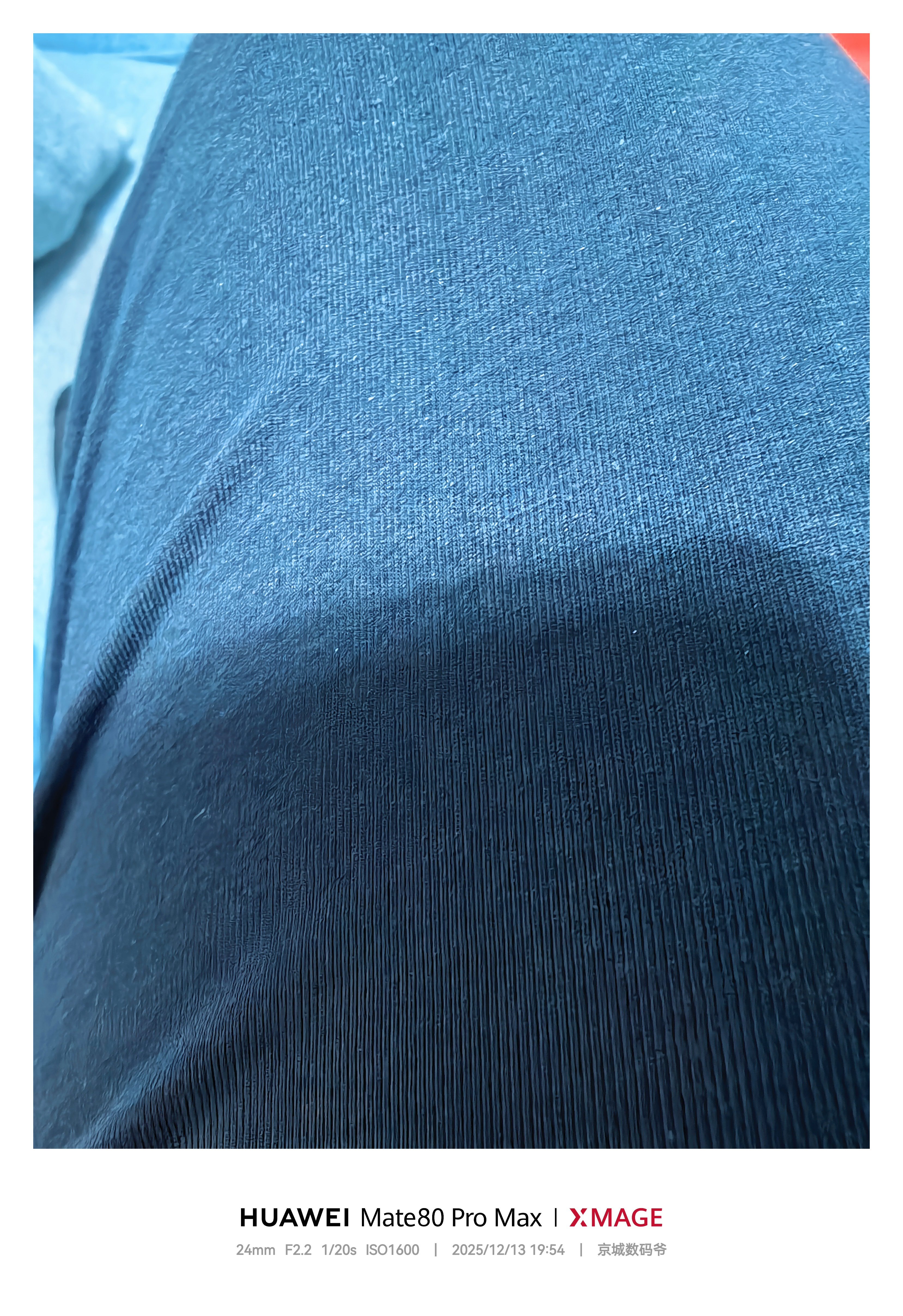 买了条秋裤，穿着跟tm丝袜似的紧绷，顺滑