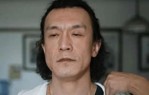 391年，没弈干收留赫连勃勃，把这位10岁少年抚养成人，并把自己的女儿嫁给他。1