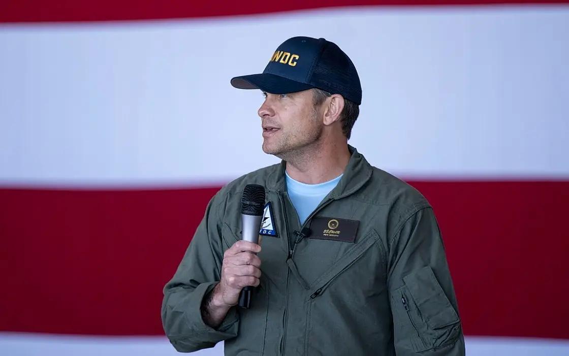 美战争部部长：美国军队进入“战时模式”并加速采购美国战争部长皮特·赫格塞思表