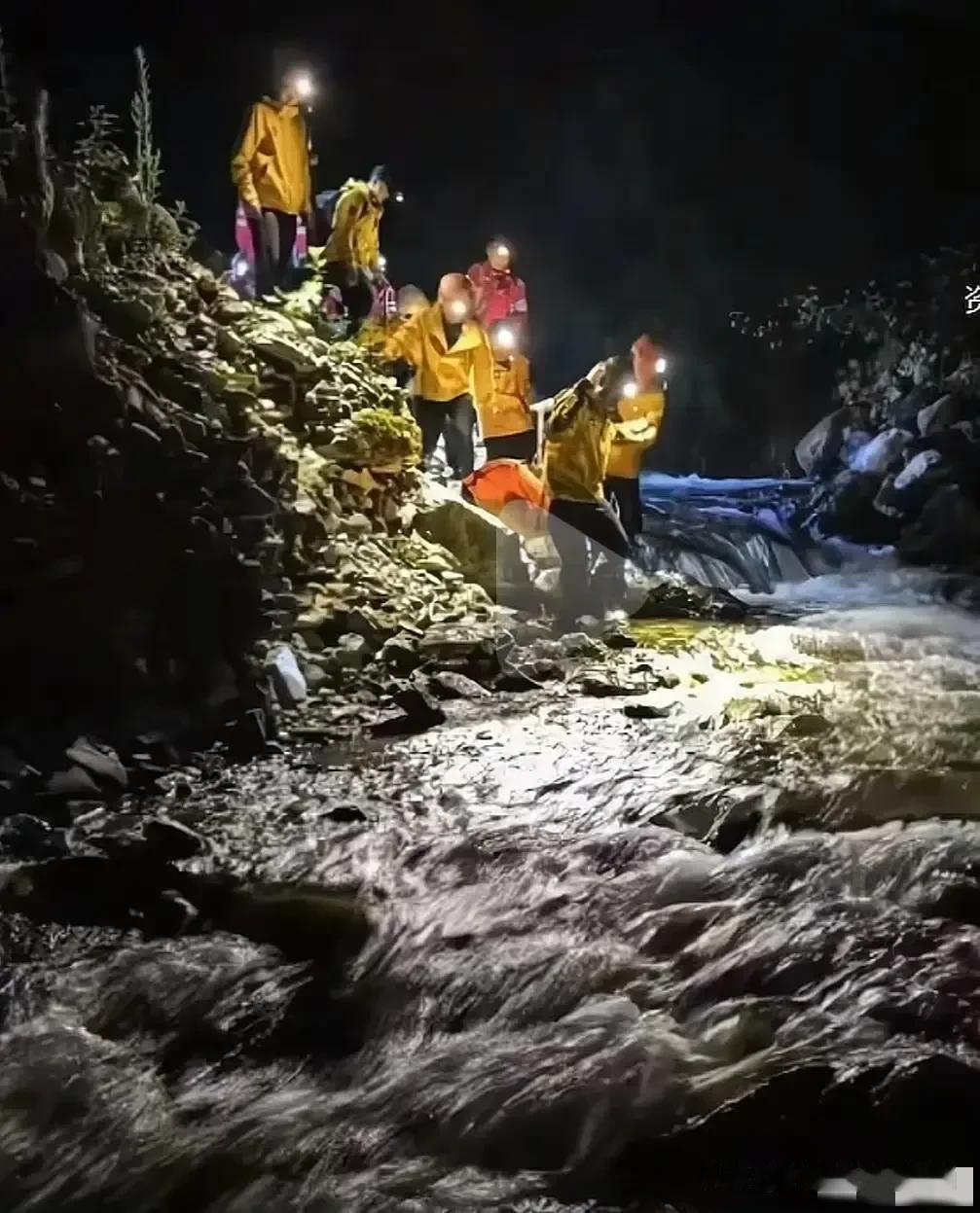 在大理苍山走失的8岁儿童找到了，已无生命体征，“明日之光”夏令营的内幕爆出，这个