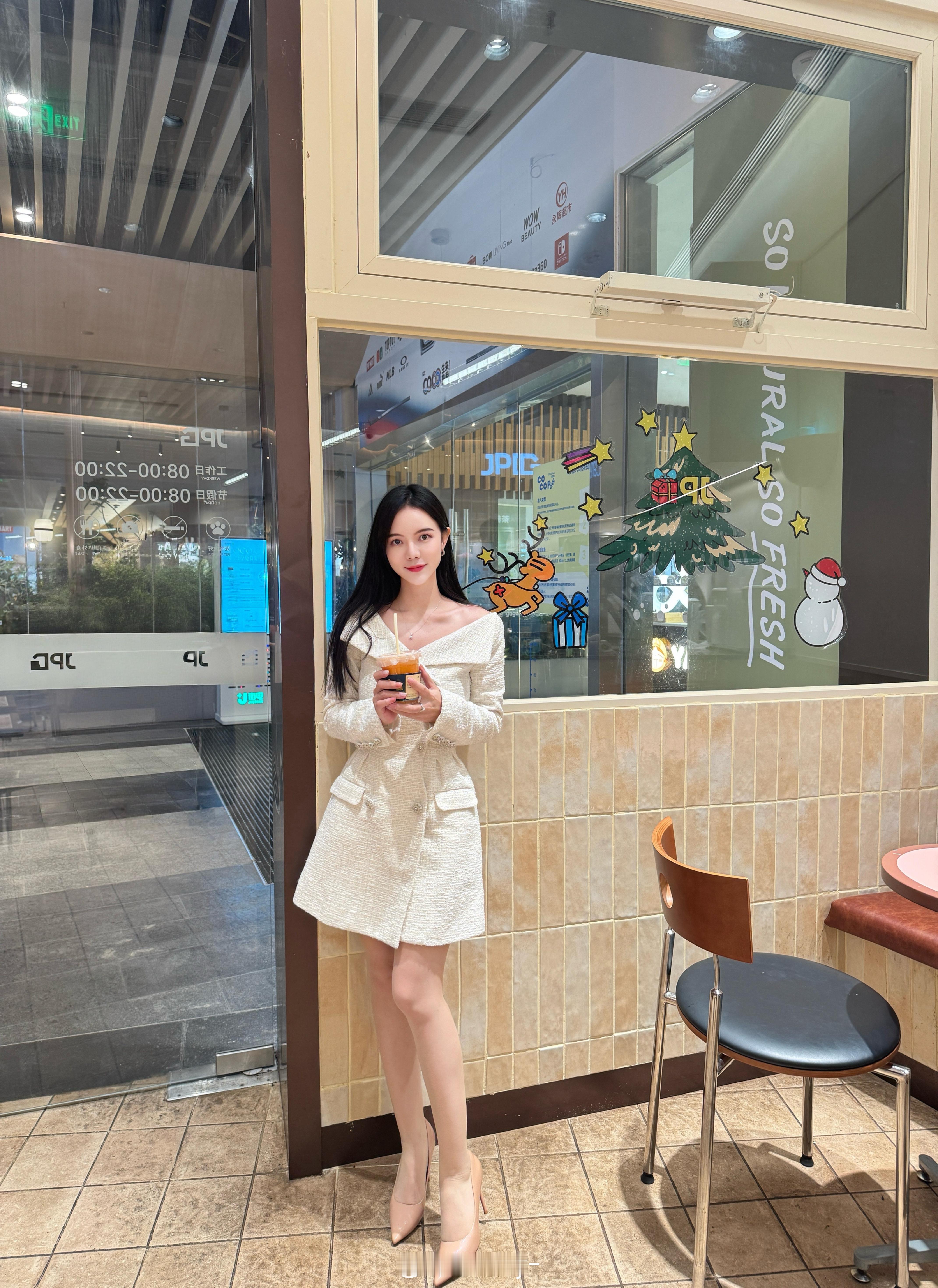 今天穿的有点温柔☺️深圳