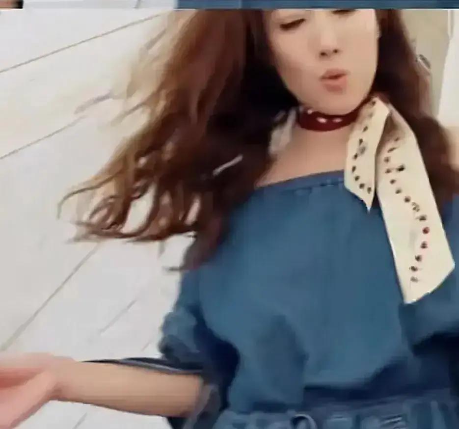 闪婚18天，离婚850万梁竞徽和李施嬅这段故事，像极了一场快进电影。201