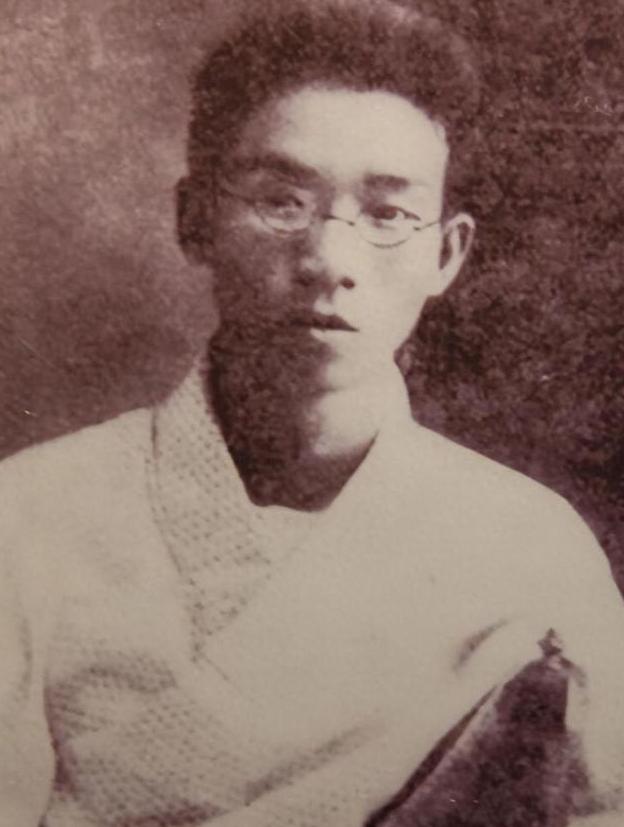 1919年，23岁的郁达夫去青楼，想要发泄一晚，对老鸦说：“给我找一个年