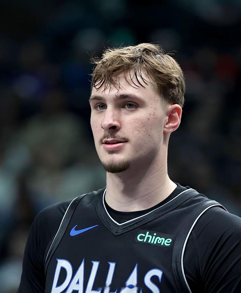 不吹不黑！杨瀚森和弗拉格的差距实在太悬殊了！弗拉格，19岁，2025年状元秀，身