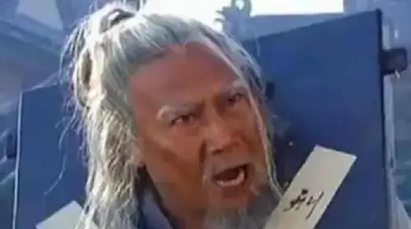 为什么刘邦能放过萧何，朱元璋却不能放过已经77岁的李善长呢？萧何被从廷尉狱里放出来那天，光着脚进宫谢
