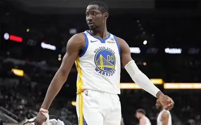 2号一大早，NBA再爆2个重磅新消息——①、伴随着冬期交易截止日（2月7日