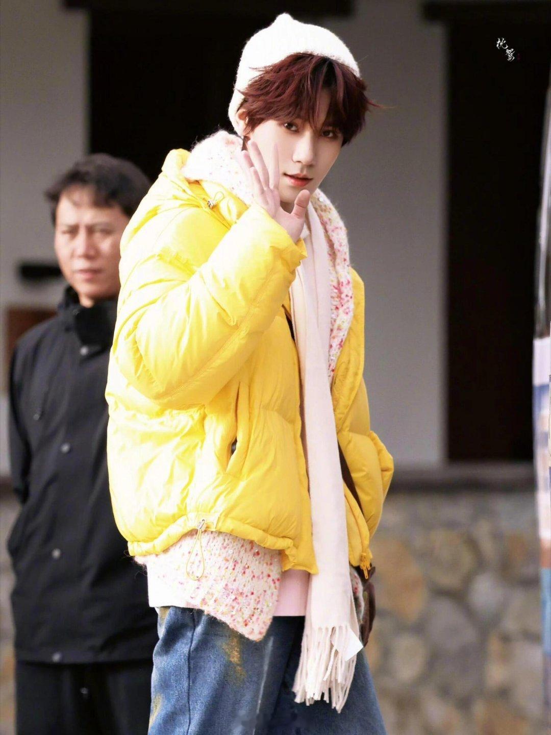 奔跑吧奔跑吧四姊妹今日ootd～帅男靓女太养眼啦😍不愧是奔跑吧颜值四姊