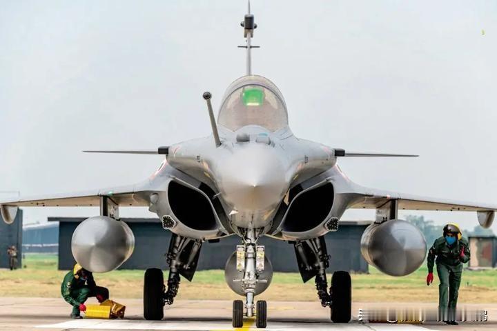 《印刷报》5月14日报道，印度空军已最终敲定114架“阵风”（Rafale）战斗