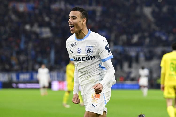 曼联球星多古预计伤缺10周，曼联应该趁还没关闭转会窗，要不把格林伍德给弄过来，曼