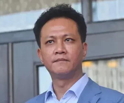 罢免国民党立委邱镇军团体昨天嚣张妄言叫嚣称，他们罢免邱镇军第二阶段连署没有达到法